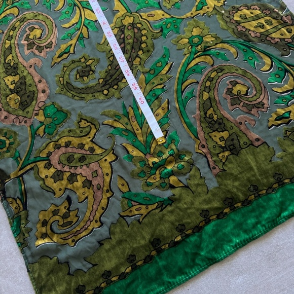 Cynthia Rowley Green Paisley Velvet Burnout Scarf - Picture 8 of 9